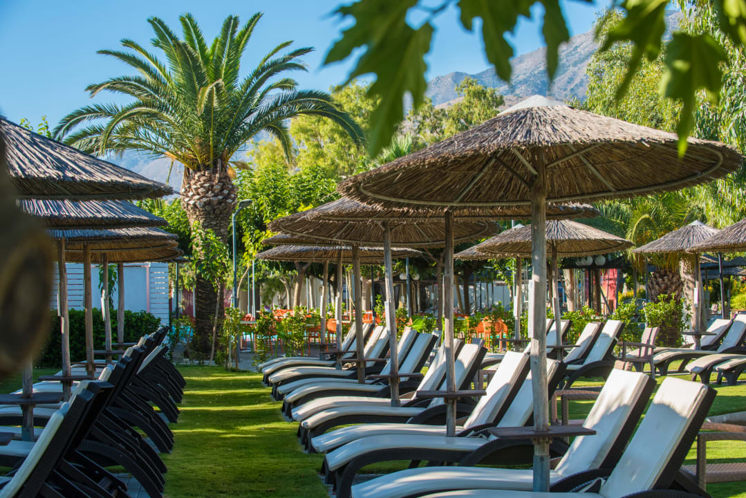 Gartenanlage Hotel Corissia Princess