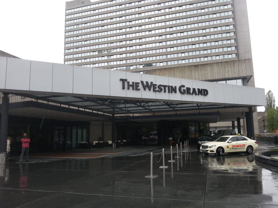 Westin München - Haupteingang The Westin Grand München