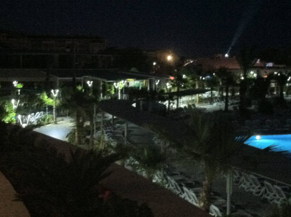 Blick auf Pool Sunmelia Beach Resort
