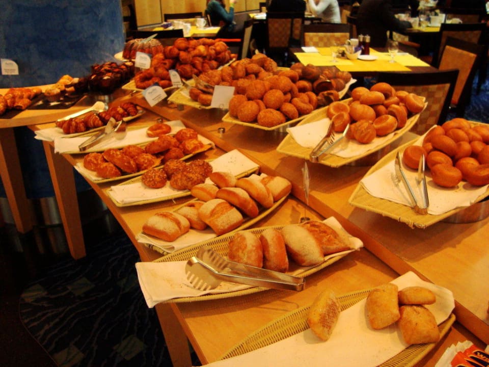 Frühstücksbuffet Hilton Frankfurt City Centre