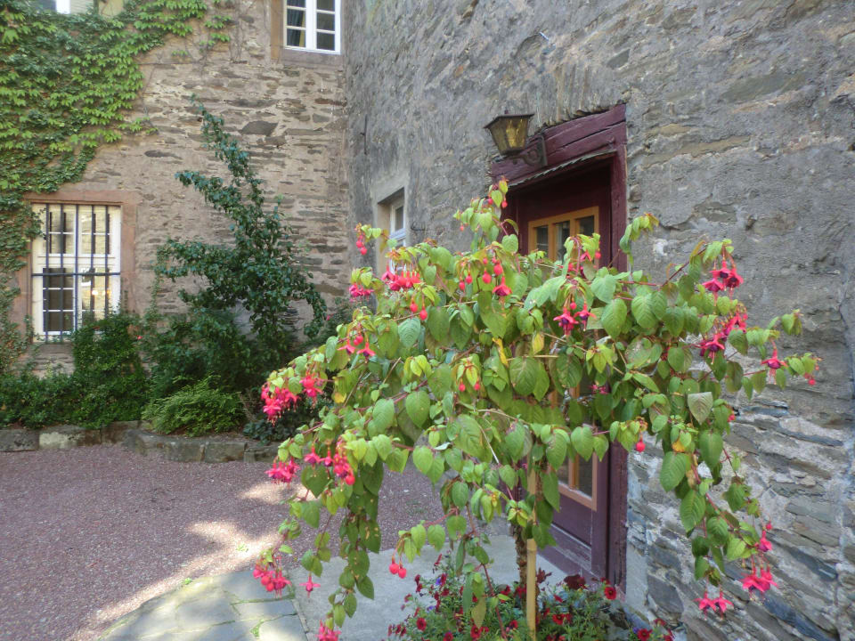 Obere Burg Schnellenberg Burghotel