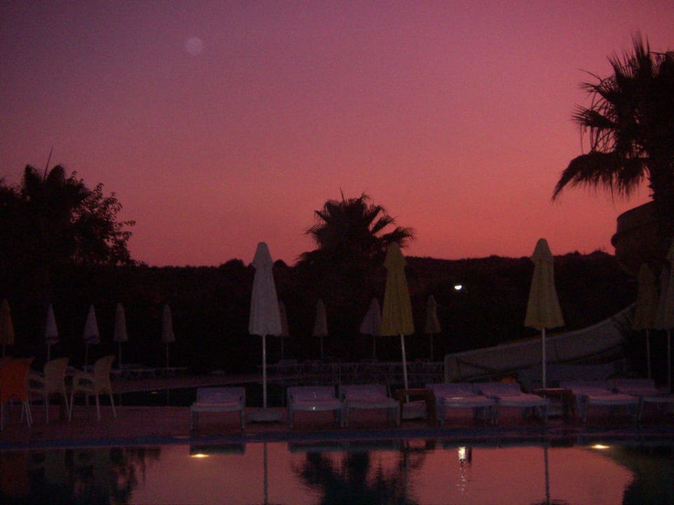 Sonnenuntergang Royal Atlantis Beach Hotel