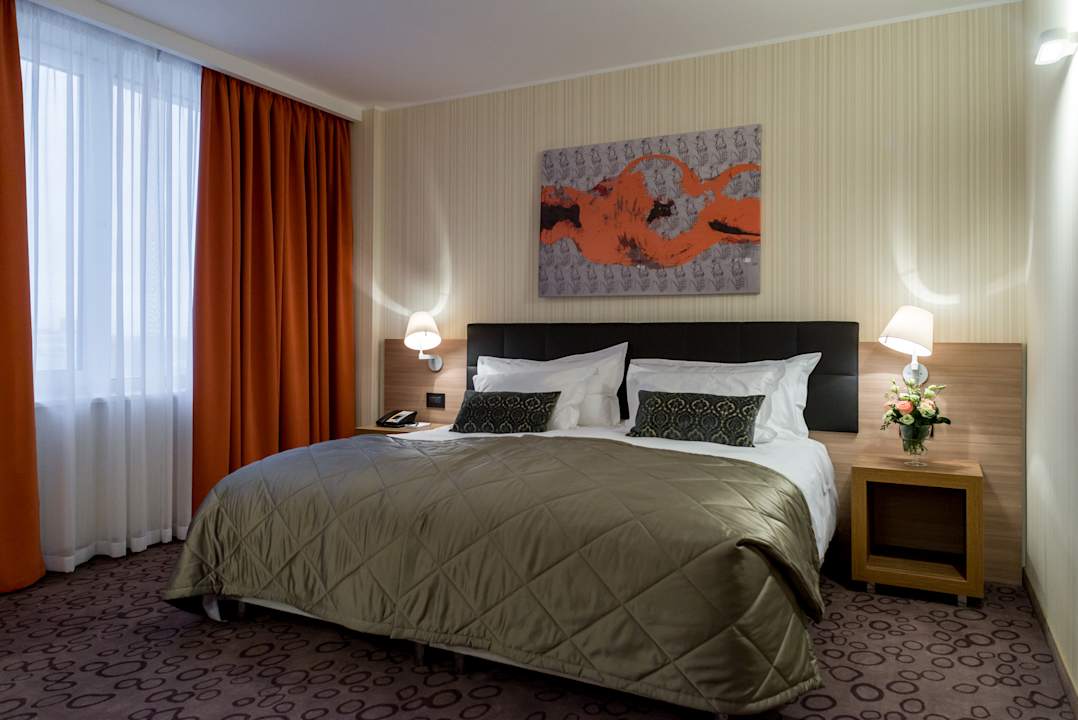 Zimmer Domina Hotel Novosibirsk