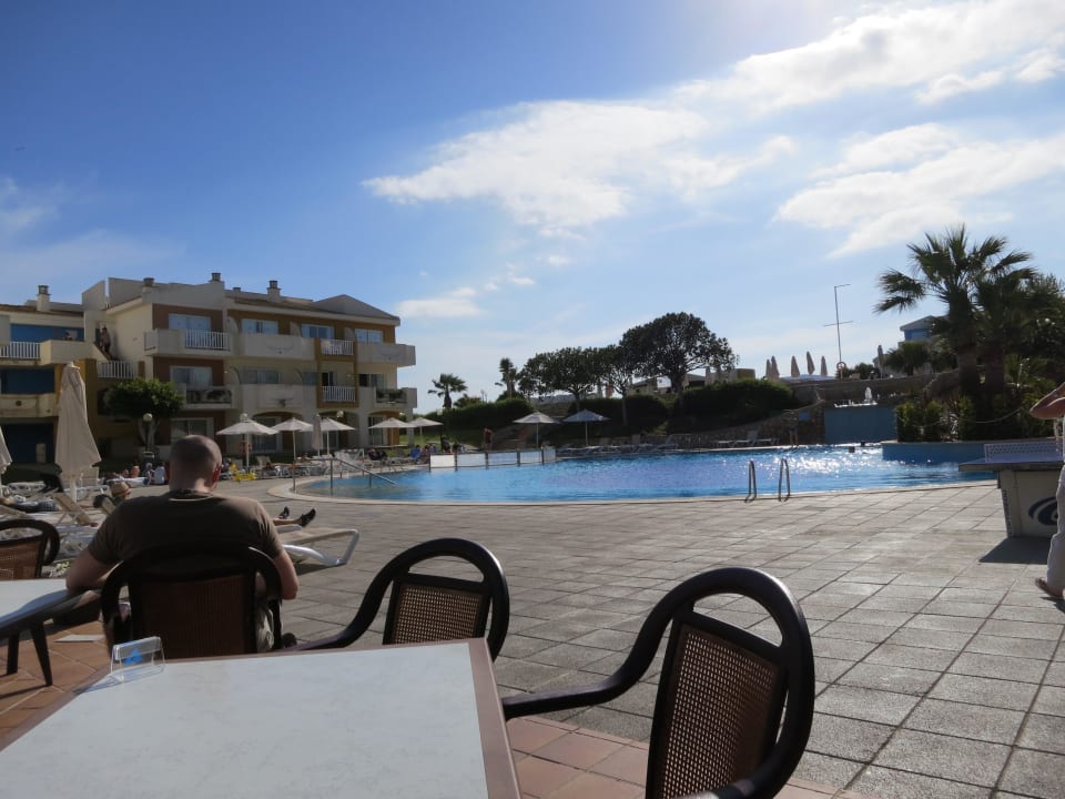 Unterer Pool blau punta reina