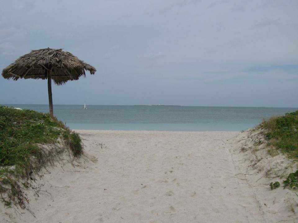 Weg 1 zum Strand Iberostar Origin Playa Alameda