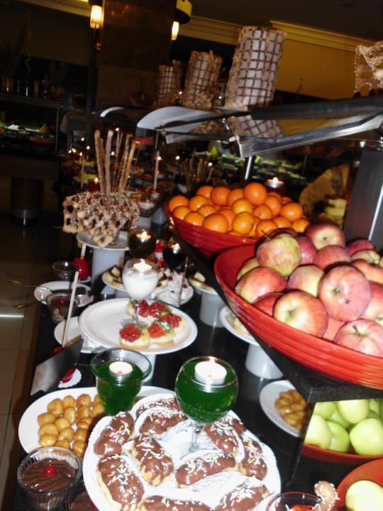 ...und lecker Alaiye Resort & Spa