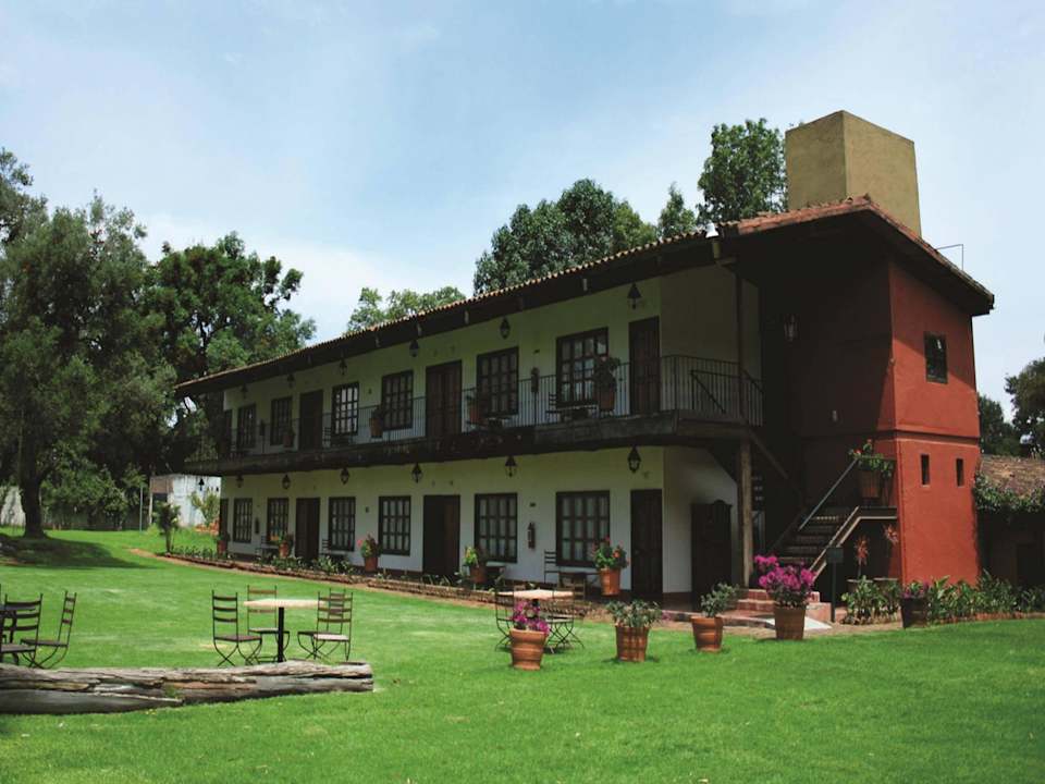 Fachada Hotel Mision Patzcuaro