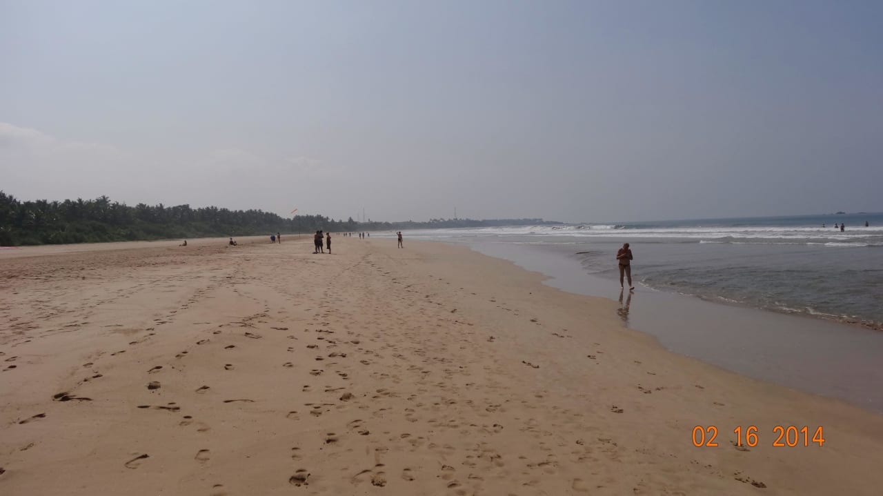 Flacher Strand nicht ideal für Schwimmer Hotel Lanka Princess Ayurveda