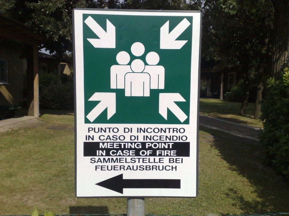 Sicherheitsbeschilderung überall Villaggio Europa Grado