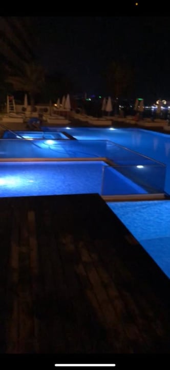 Pool Yalihan Una