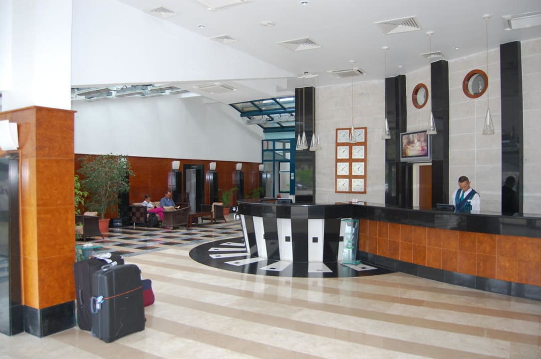 Rezeption Le Jardin Resort