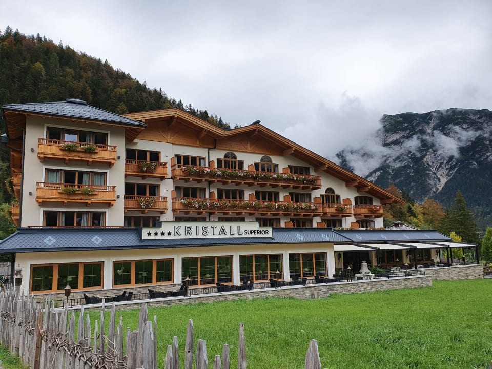 Außenansicht Verwöhnhotel Kristall