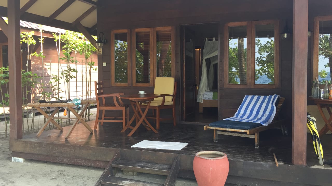 Zimmer Filitheyo Island Resort