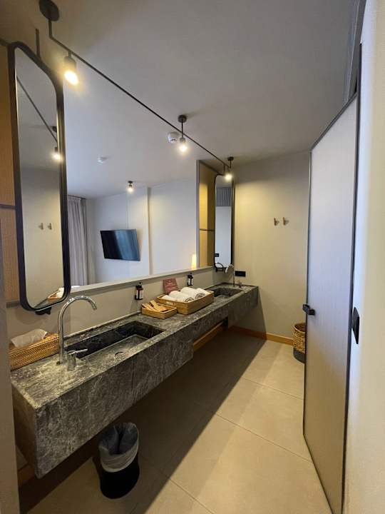 Zimmer The Royal Senses Resort, Curio Collection by Hilton