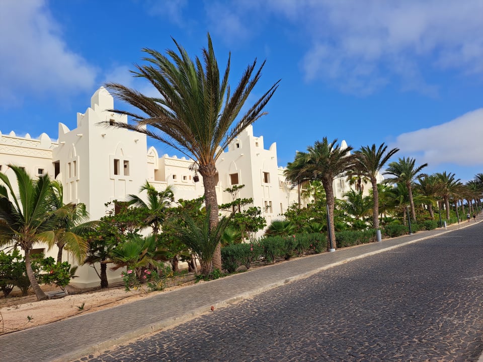 Außenansicht Hotel Riu Karamboa