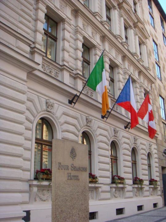 Aussenansicht Hotel Four Seasons Prague