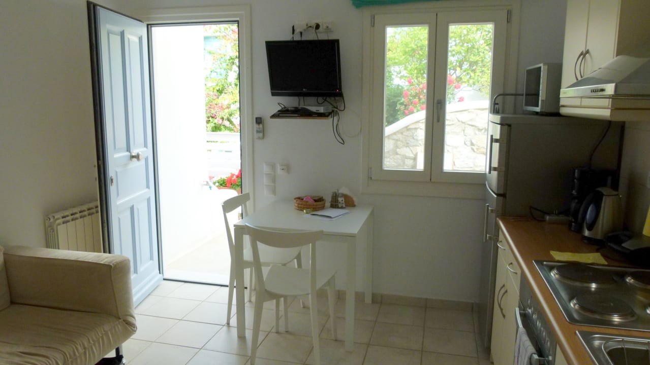 Eingang, teilweise Küche  Hotel Villa Nireas