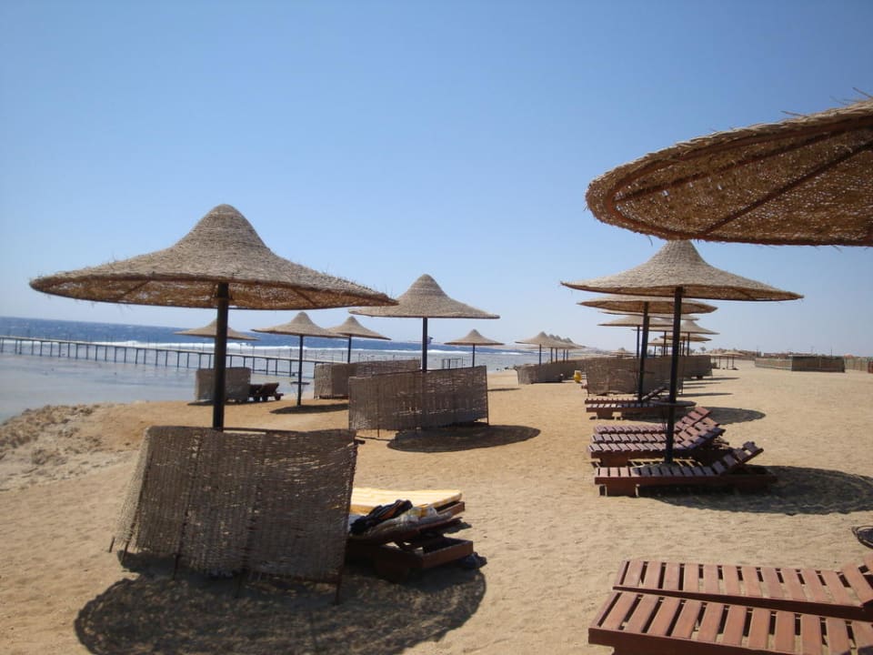 Spiaggia dell'hotel Bliss Nada Beach Resort