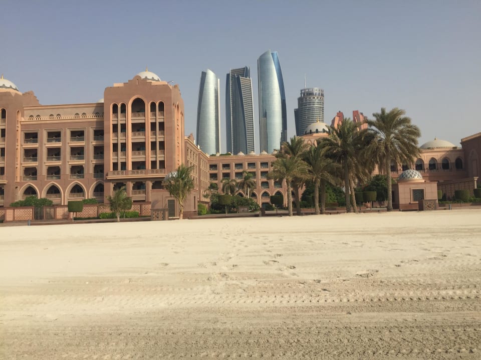 Strand Emirates Palace Mandarin Oriental