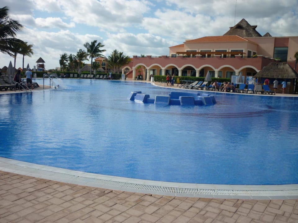 Einer der großen Pools Ocean Coral & Turquesa by H10