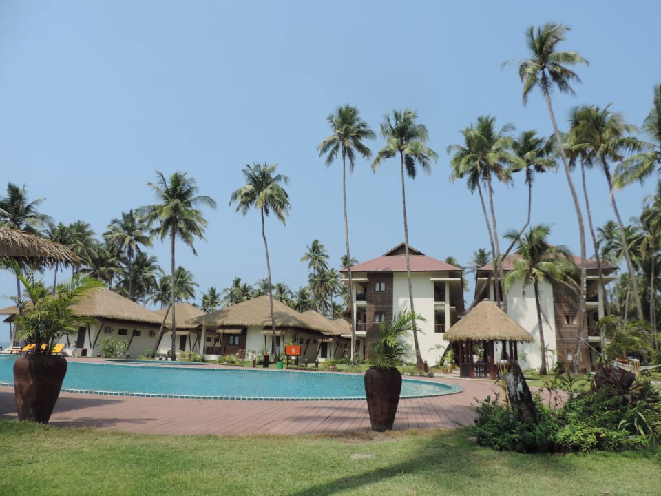 Pool Eskala Hotels & Resorts