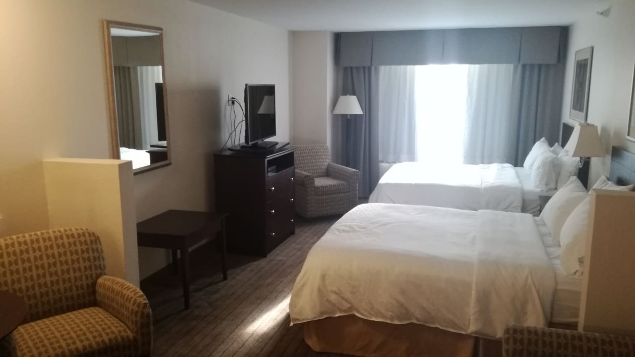 Zimmer Holiday Inn Express Hotel & Suites Buffalo