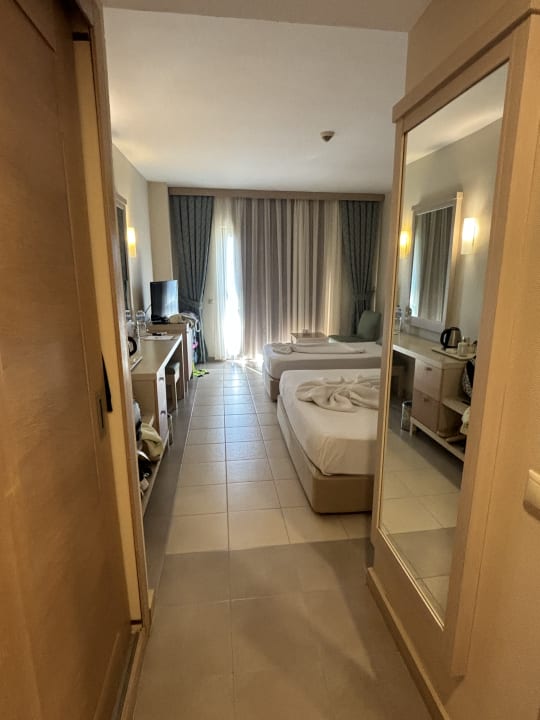 Zimmer Can Garden Resort