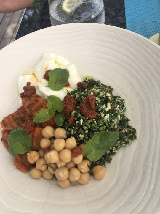 Gastro Outrigger Maldives Maafushivaru Resort