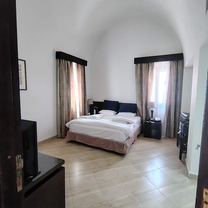 Zimmer Rohanou Beach Resort