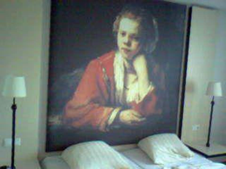 Bett mit Gemälde WestCord Art Hotel Amsterdam 3-Star