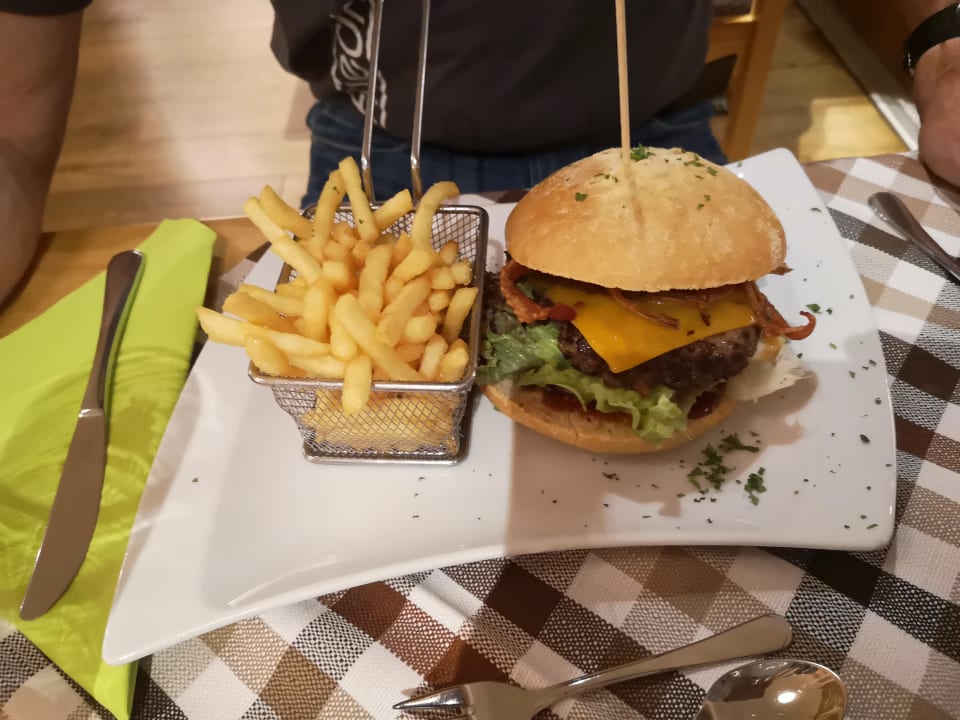 Gastro 1. Bier & Wohlfühlhotel Gut Riedelsbach