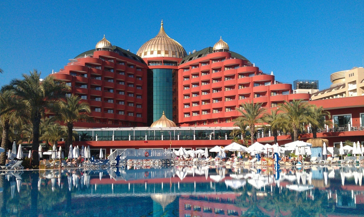 Ansicht über die Poolanlage Hotel Delphin Palace