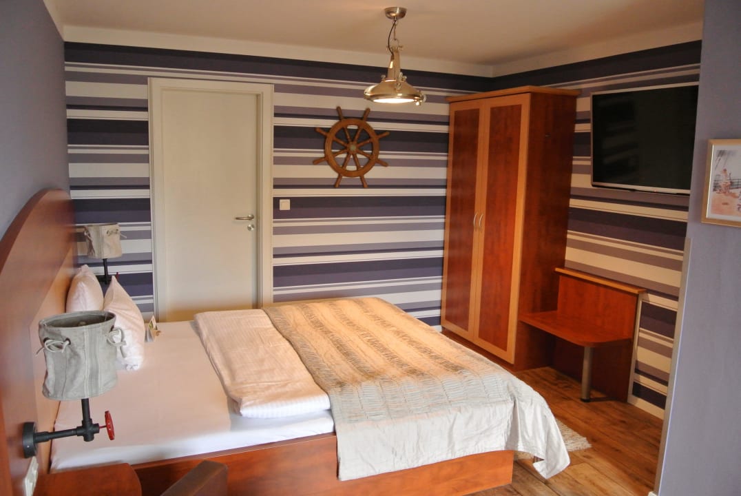 Steuerboard-Zimmer BLOCK Hotel & Living