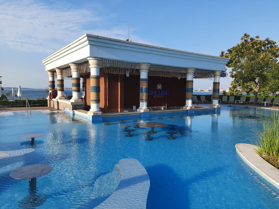 Pool Dreams Sunny Beach Resort & Spa