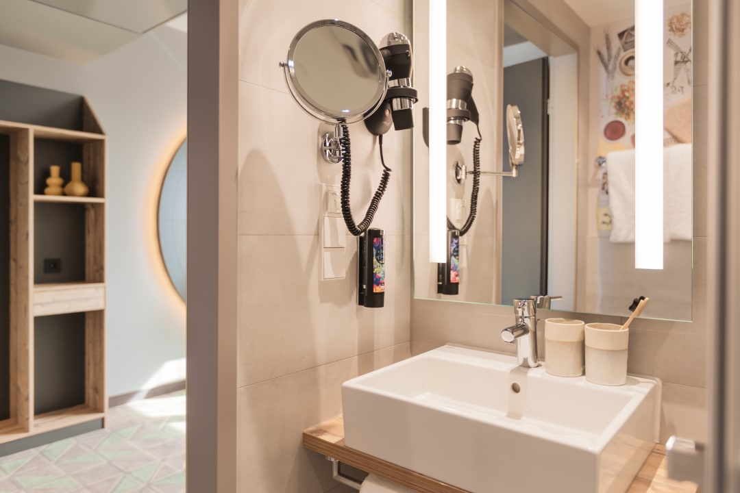 Zimmer Holiday Inn - the niu, Mill Cologne Mülheim