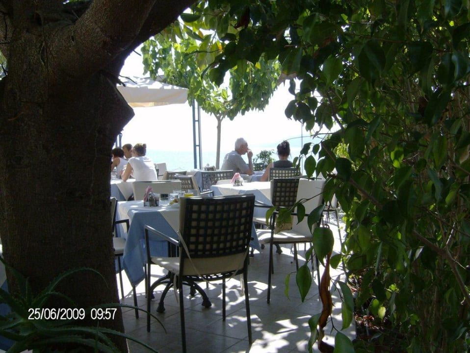 Terrasse Corissia Beach Hotel
