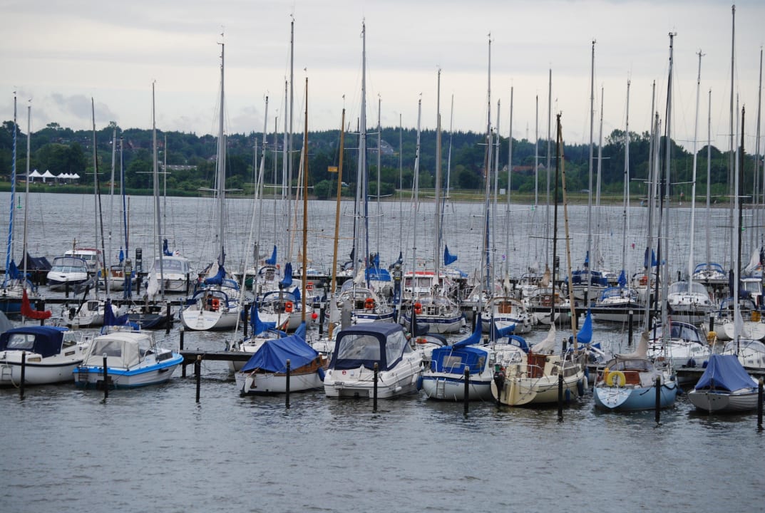 Segelhafen an der Schlei AKZENT Hotel Strandhalle