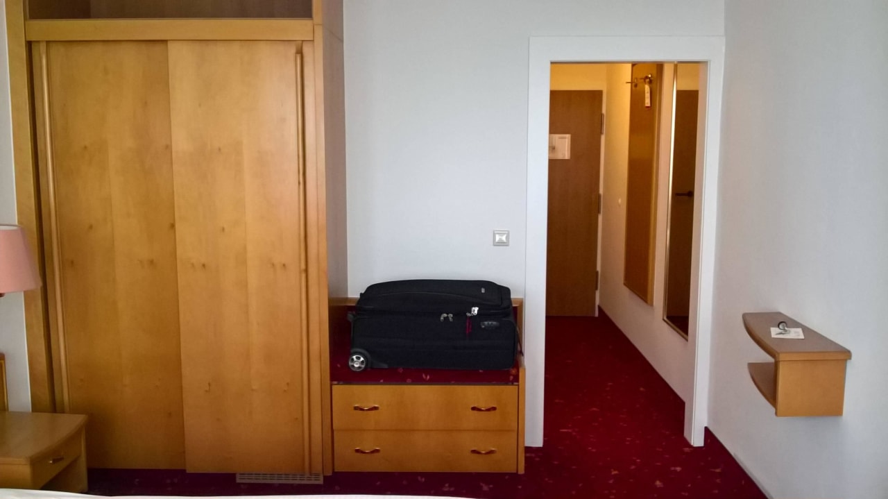 Schrank AHORN Panorama Hotel Oberhof