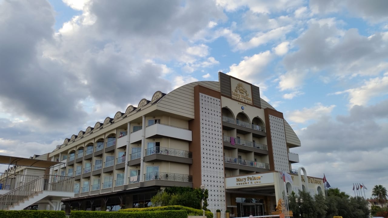 Außenansicht Mary Hotel Side