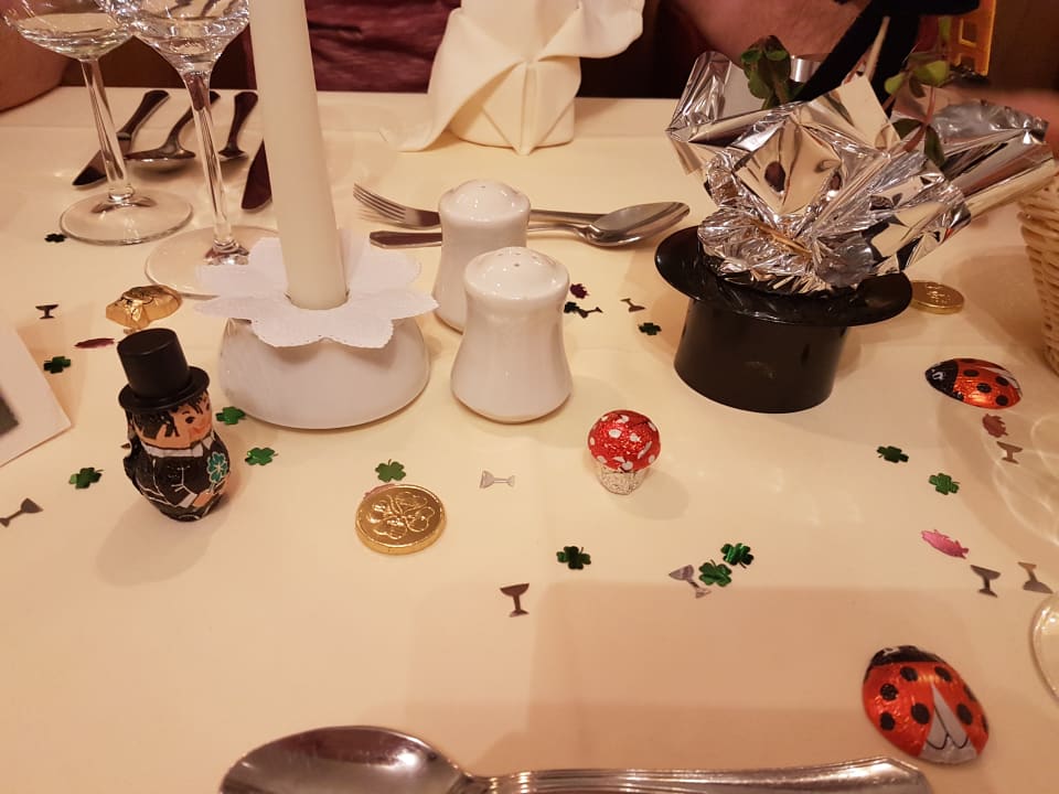 Tischdeko Nahaufnahme Hotel Olympia