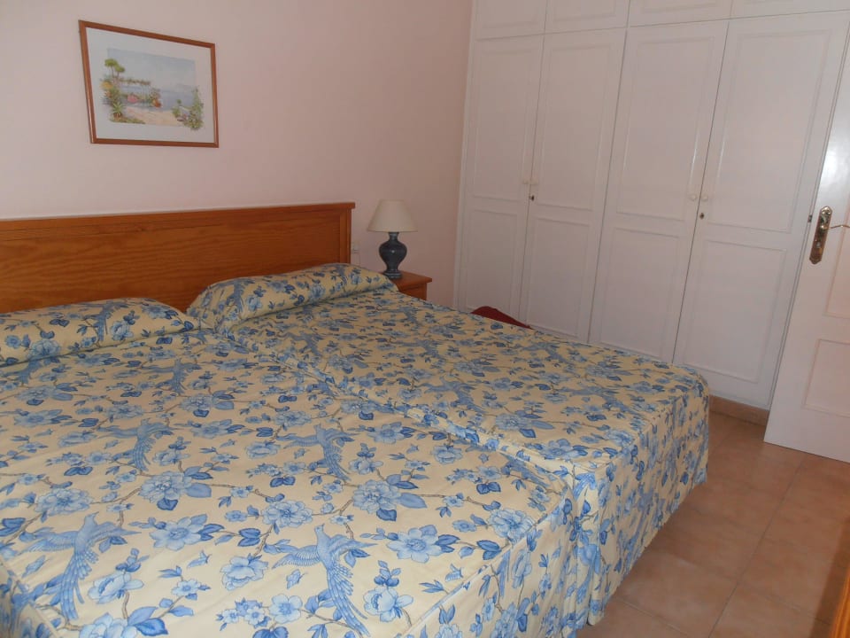 Schlafzimmer Aparthotel Jardin del Conde