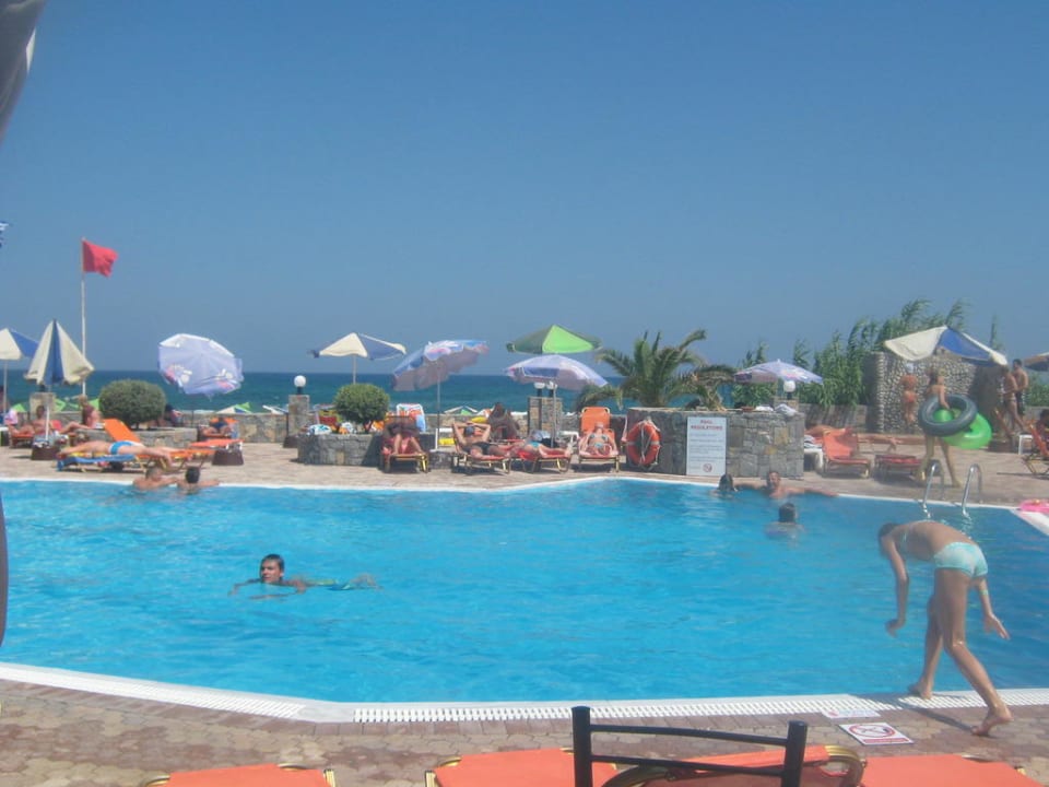 Schwimmerpool allsun Hotel Carolina Mare