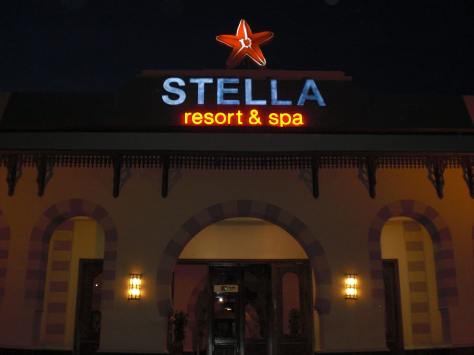 Hoteleingang Stella Beach Resort & Spa Makadi Bay