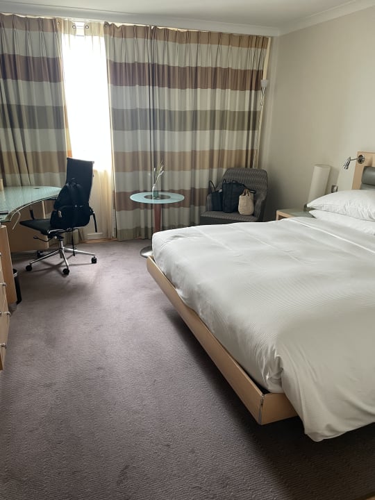 Zimmer Hilton Düsseldorf