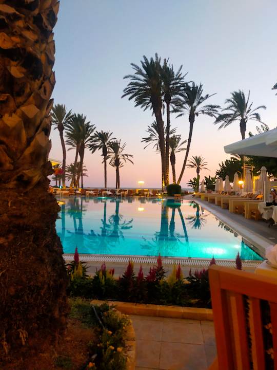 Pool TUI BLUE Pioneer Beach