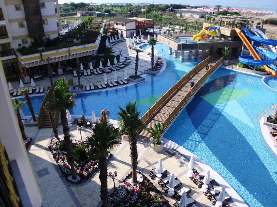 Poolanlage Diamond Excellence Resort & Spa