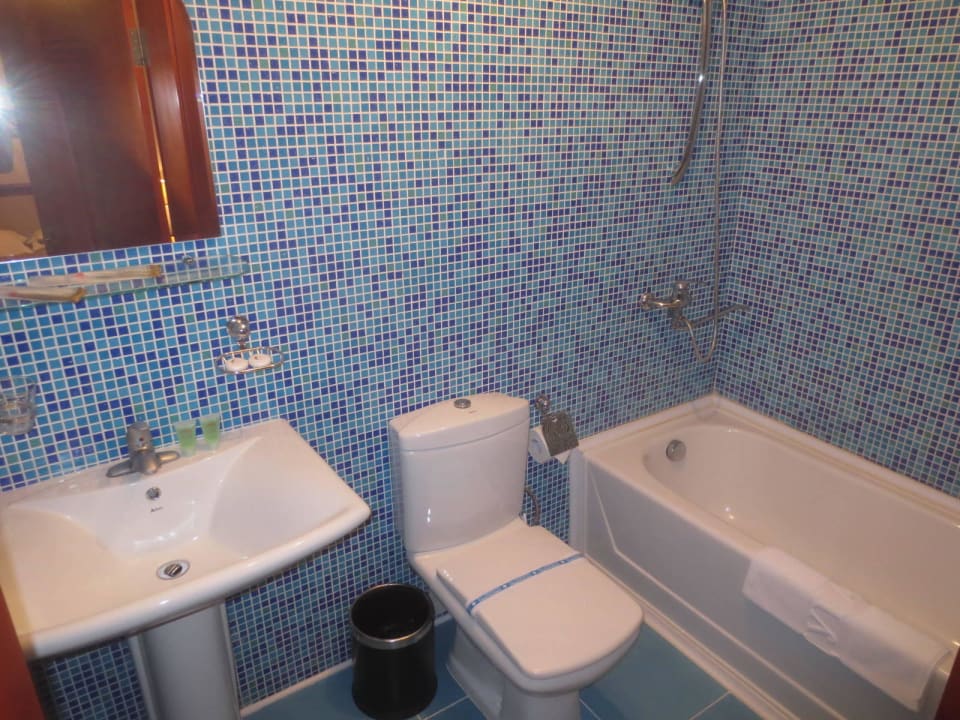 Bad mit Wanne Raduga Resort Center