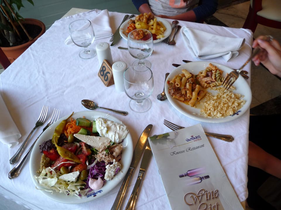 Wer isst hier was? Vantaris Luxury Beach Resort