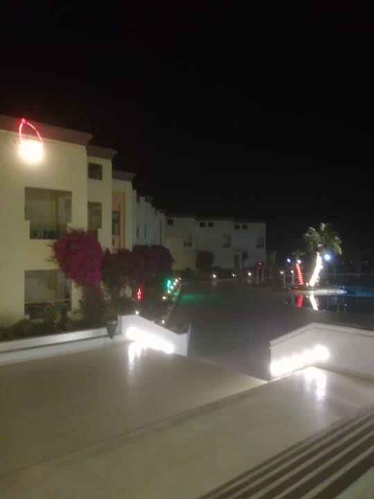 Außenansicht Blue Reef Red Sea Resort