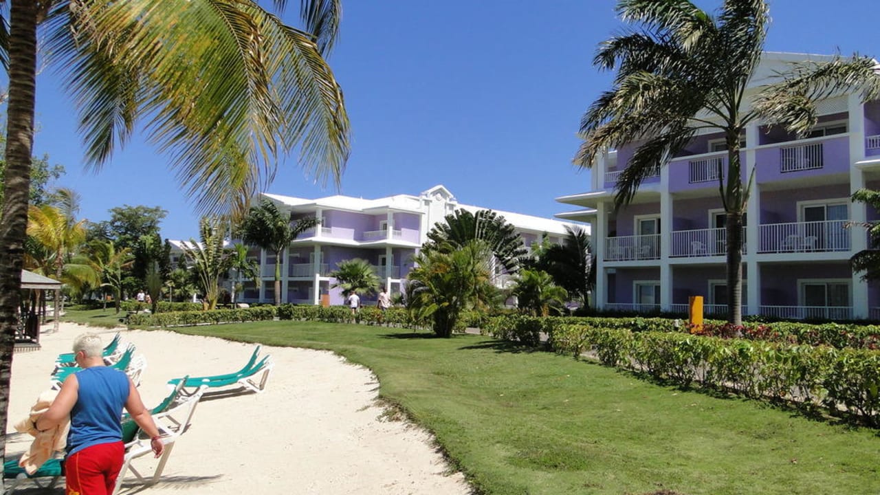 Entfernung von den Wohngebäuden zum Strand Hotel Riu Negril
